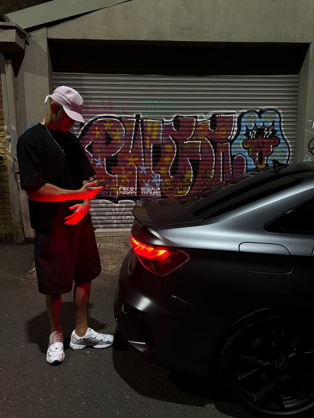 @ljingramm wearing HUSTLA