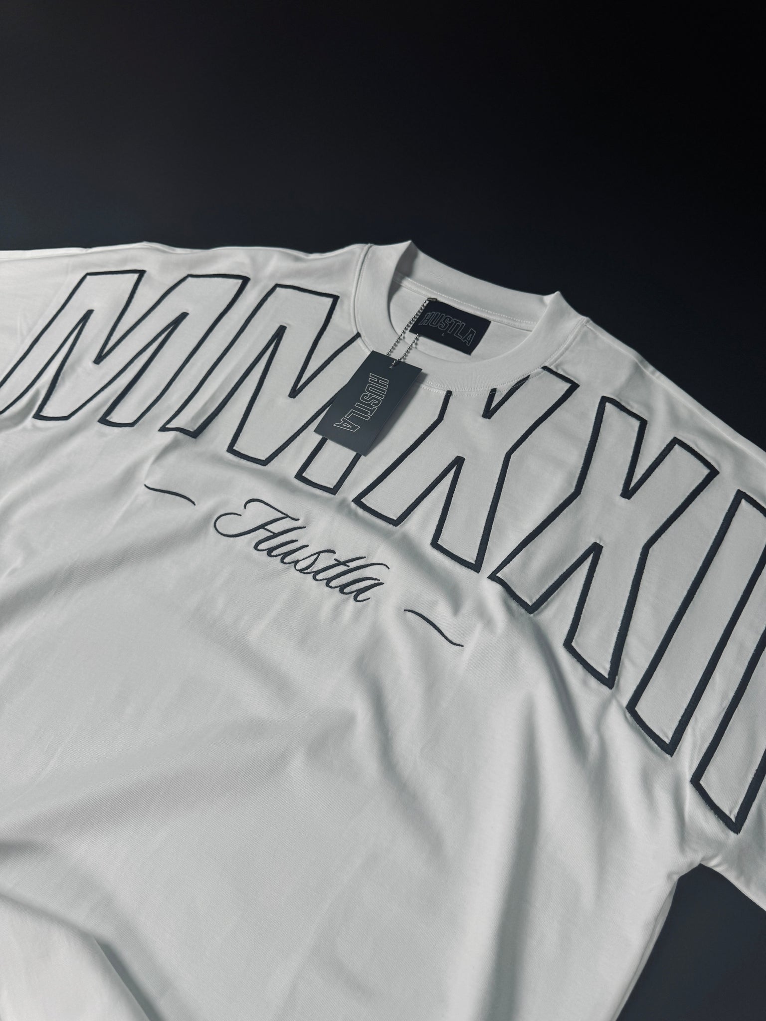 SIGNATURE TEE - WHITE