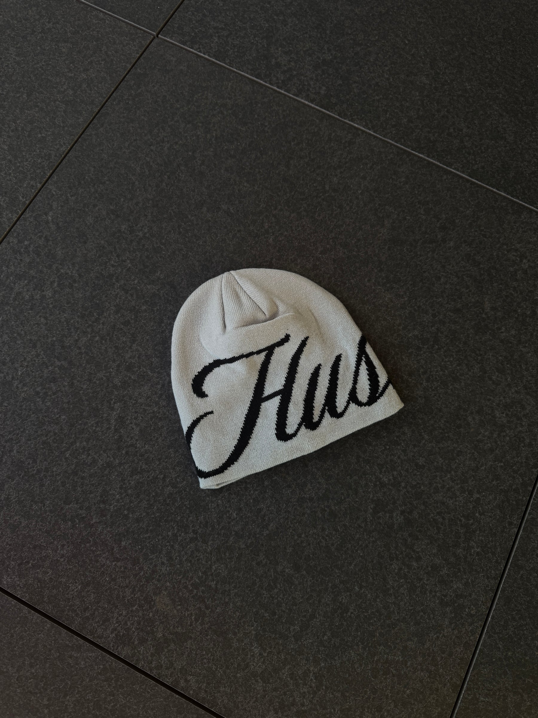 Signature Beanie - Grey & Black